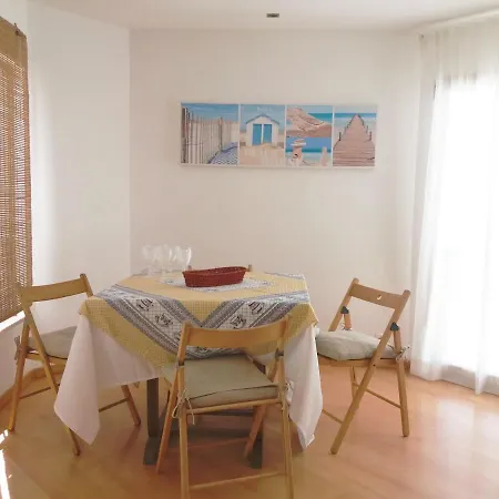 Апартаменты Sea Breeze *